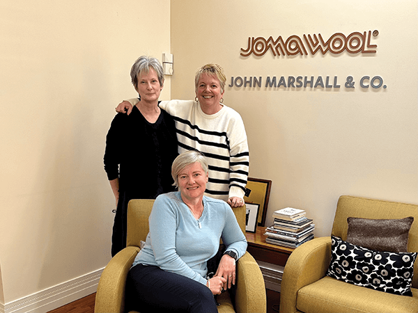 John Marshall’s customer service team in New Zealand —
Sally Evans, left, Vicky Bishop and Bridget Macgregor —
provides support to the company’s U.S. customers.